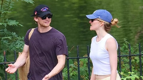 Joe Alwyn moves on with Sarah Pidgeon