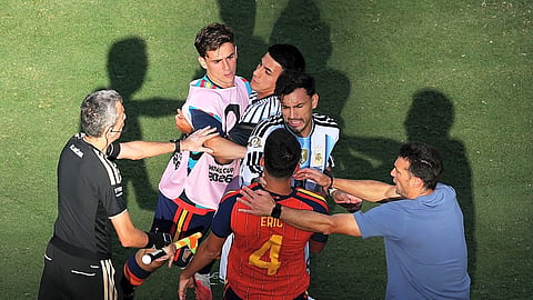 Gavi speaks up on the scuffle with Leandro Paredes after the World Cup Final