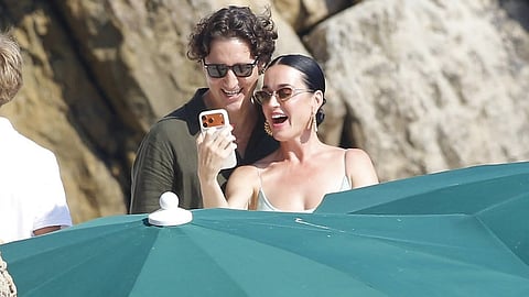 hotographs reveal Katy Perry and Justin Trudeau celebrating their anniversary on the beaches of France 