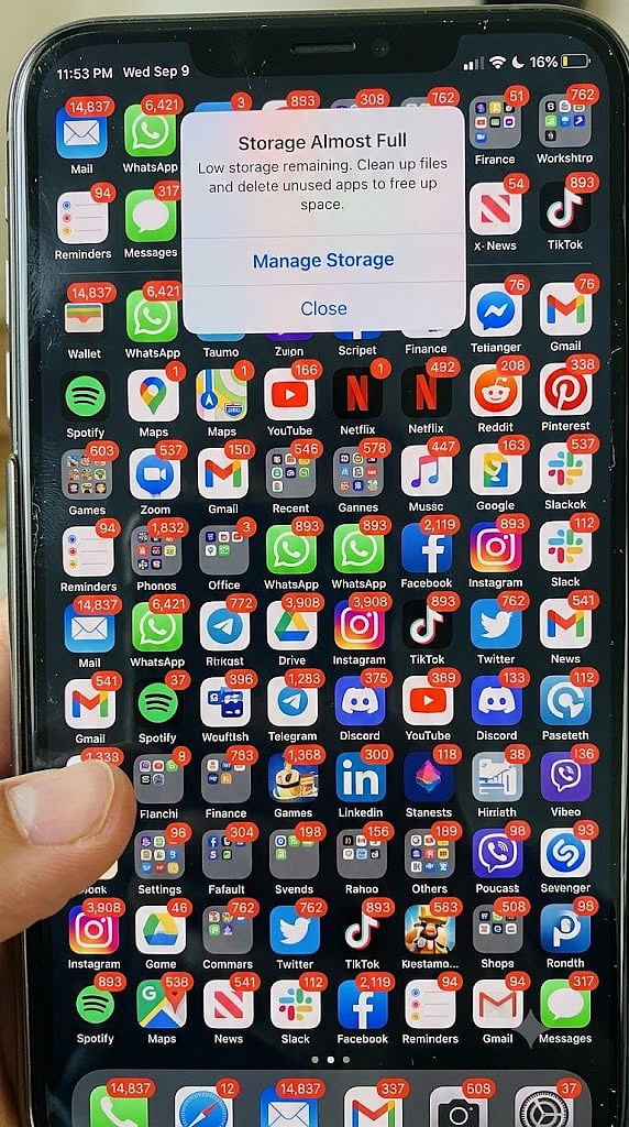 How to declutter your smartphone for instant productivity