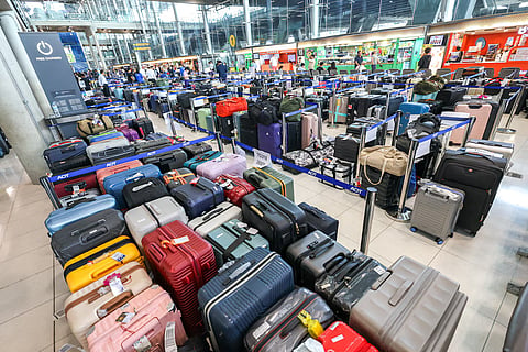 Thailand floods leave 5,000 bags stranded at Bangkok airport