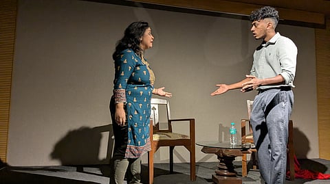 The play is a contemporary drama on the dynamics of marital relationships
