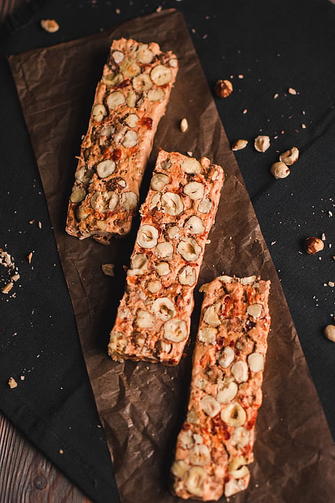 5 high protein snacks to keep at your desk
