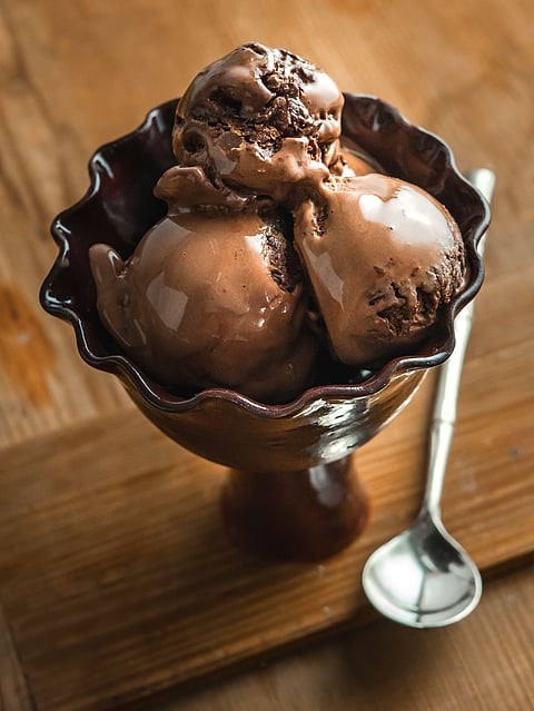 This sugar-free chocolate ice cream offers a simple homemade alternative for dessert lovers