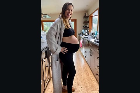 Is the biological clock a myth? Hilary Swank pregnancy