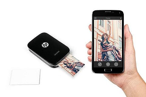 HP Sprocket: A millennials' polaroid for instant digital sharing 