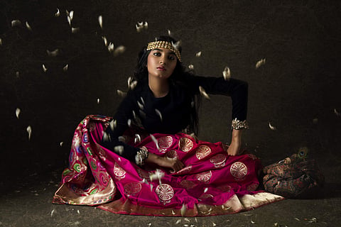 WeaveinIndia pop-up offers you an extensive range of drapes for the summer