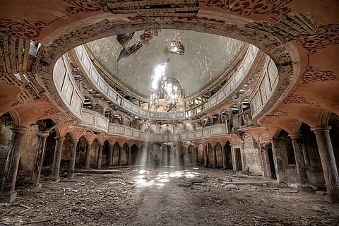 Heavenly Light by Daan Oude Elferink