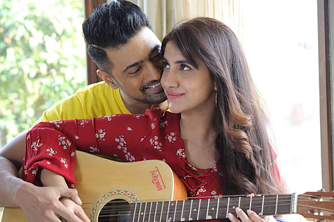 Actors Dev and Rukmini in Kidnap