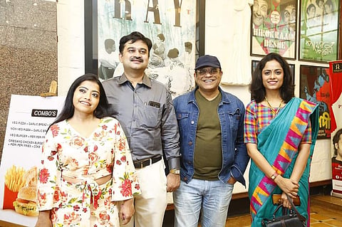 Supriti, Prosenjit, Rajatava and Rayati at the premiere