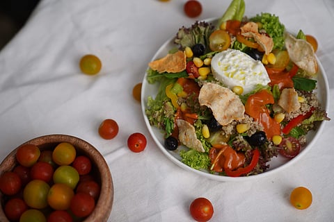 Roman burrata salad