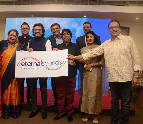 (L-R) Usha Uthup, Gaurang Jalan, Bickram Ghosh, Utsav Parekh, Ustad Rashid Khan, Mayank Jalan, Jaya Seal Ghosh and Arindam Sil