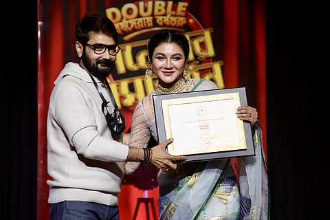Prosenjit and Jaya at Cinemar Samabartan