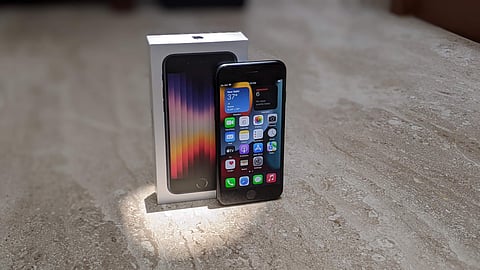 Apple iPhone SE
