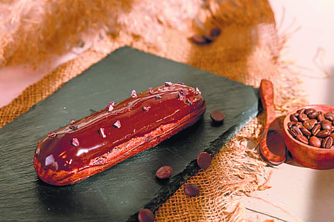 Chocolate eclair