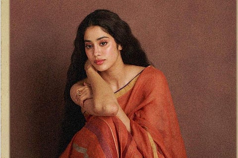 Janhvi Kapoor makes fans swoon with her latest sari outing