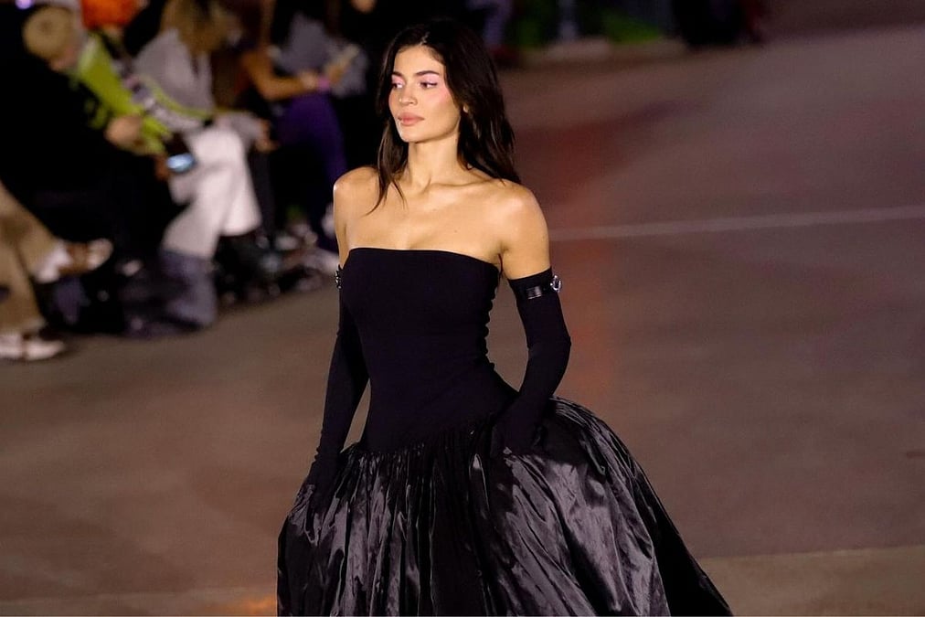 kylie jenner fashion nova black dress Keep Cozy in Fashion Nova's Jacklyn Off Shoulder Mini Dress As Worn By Kylie Jenner