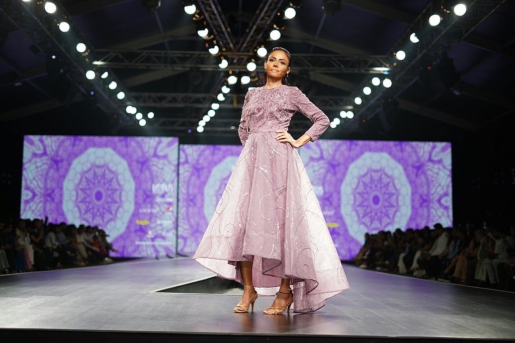 Simple Model Body Ramp Walk Rampwalk rules that help in maintaining body postures