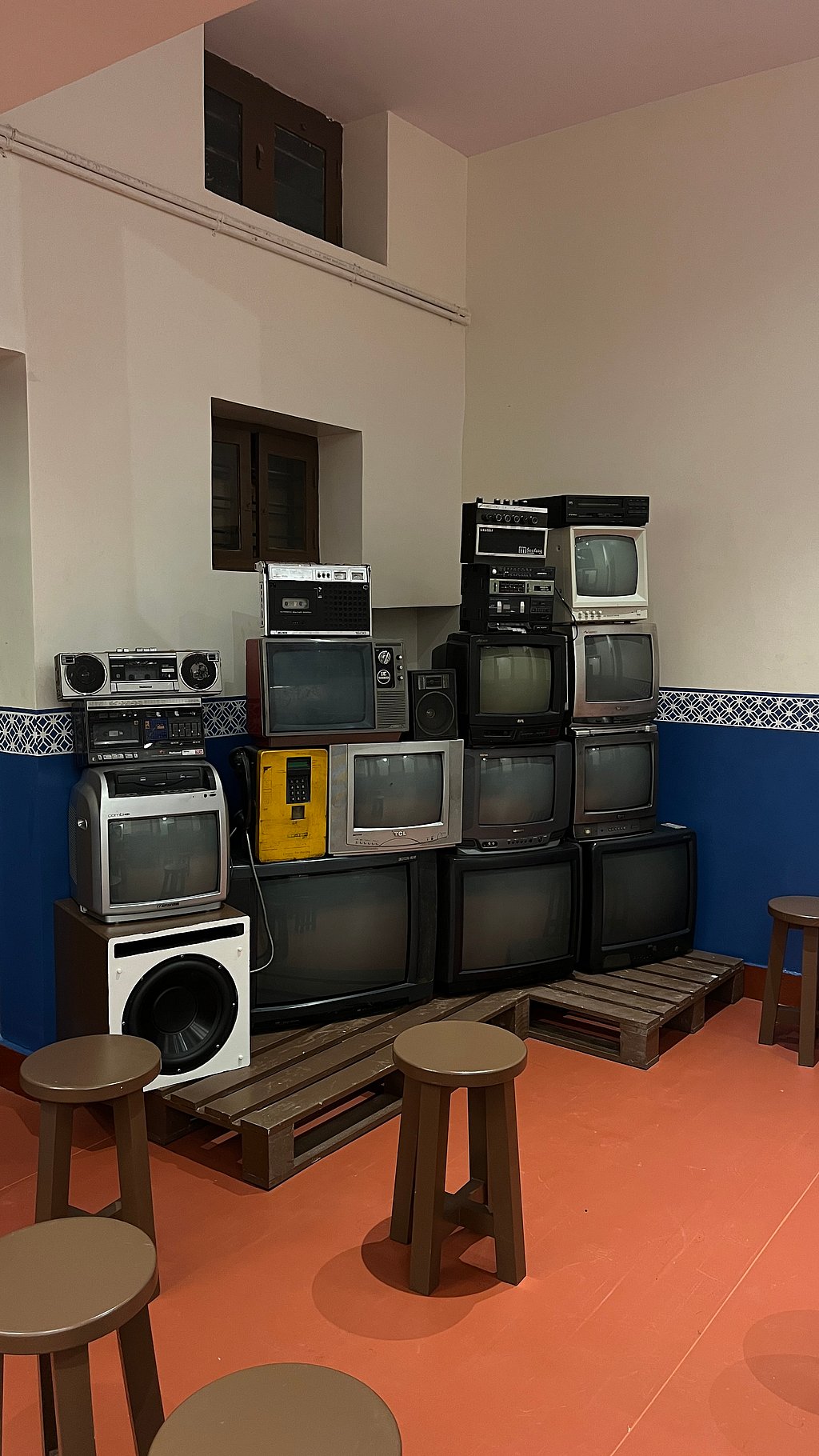 Kahale Kaapi Bar transforms heritage home into a 90s coffee bar-bakery