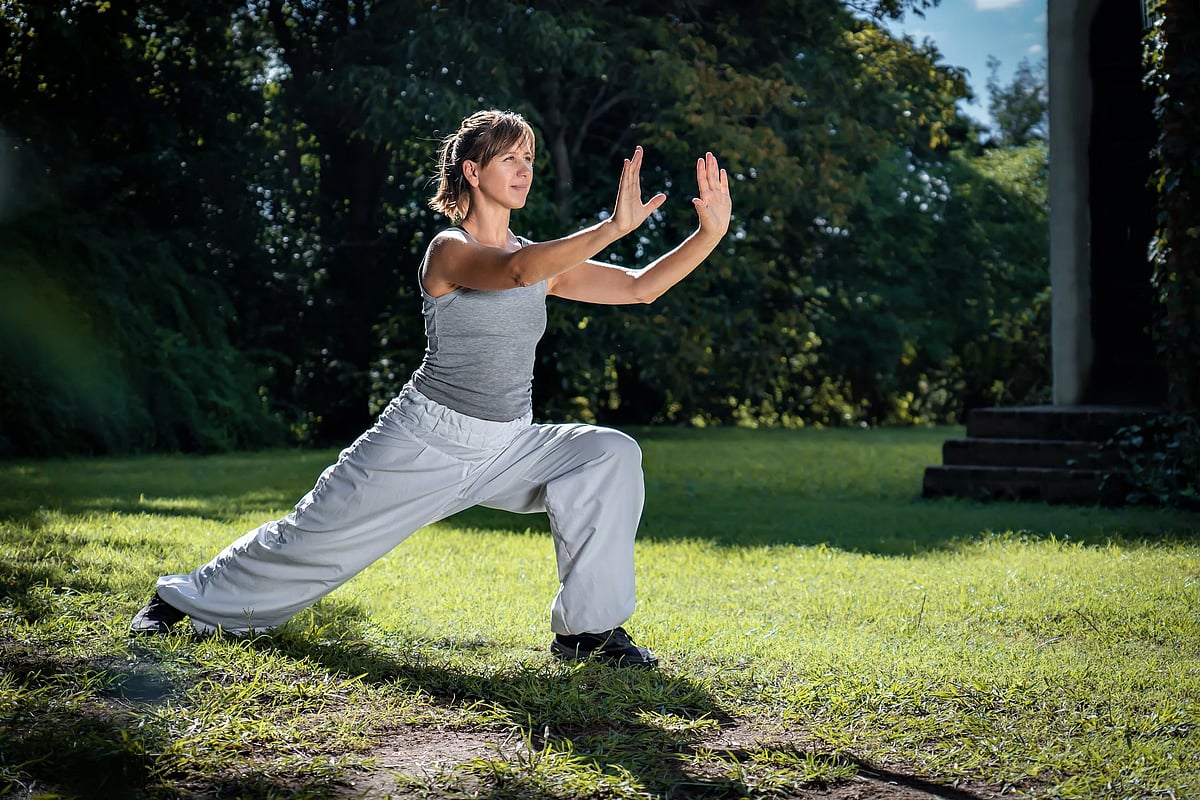 Tai Chi Walking Benefits Viral Slow Motion Fitness Trend tai-chi-walking-benefits-viral-slow-motion-fitness-trend