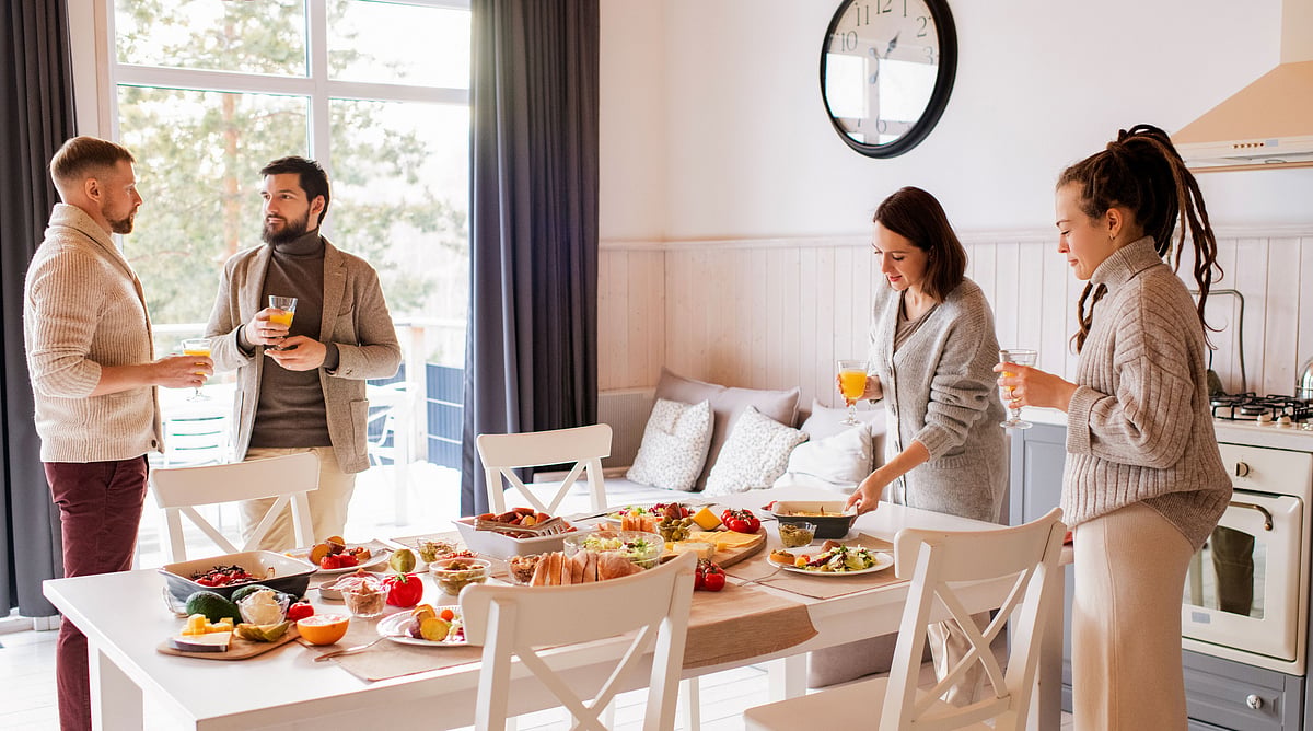 The social rules nobody teaches you about being a good house guest