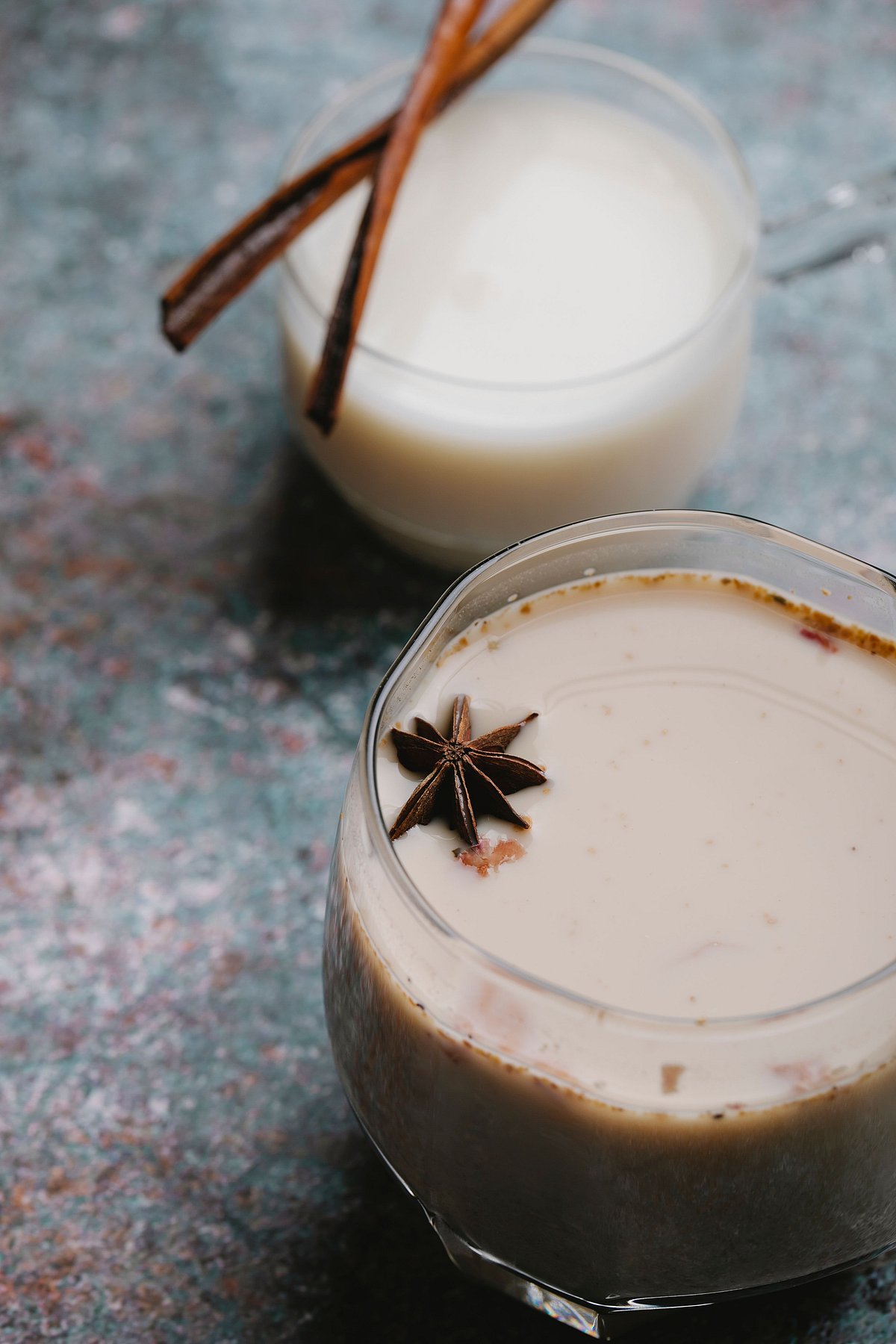 5 Festive Drinks to Serve Guests at Home