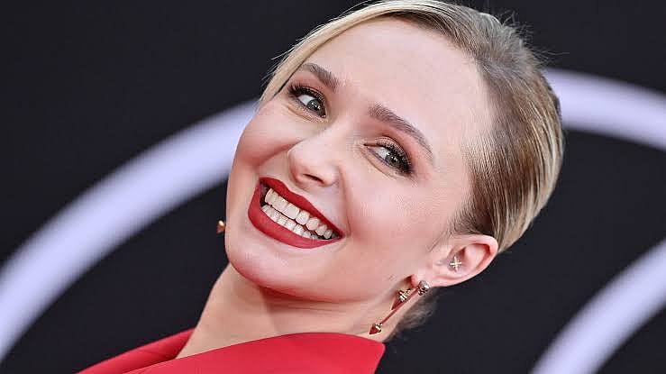 Police close Hayden Panettiere death investigation