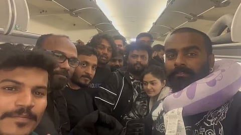 ಇಂಡಿಗೊ ವಿಮಾನದೊಳಗೆ ಮಾರ್ಟಿನ್ ಚಿತ್ರತಂಡ 