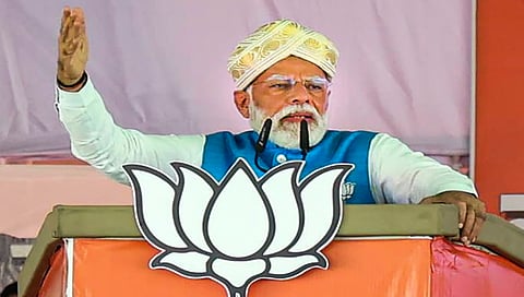 ಲೋಕಸಭೆ ಚುನಾವಣೆ ಪೂರ್ವಭಾವಿಯಾಗಿ ಕಲಬುರಗಿಯಲ್ಲಿ ನಡೆದ ಸಾರ್ವಜನಿಕ ಸಭೆಯಲ್ಲಿ ಪ್ರಧಾನಿ ನರೇಂದ್ರ ಮೋದಿ ಮಾತನಾಡಿದರು.
