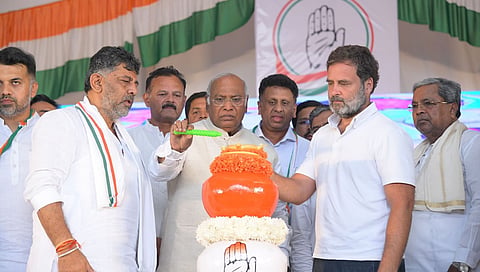 ಪ್ರಜಾಧ್ವನಿ ಸಮಾವೇಶ ಉದ್ಘಾಟಿಸಿದ ಖರ್ಗೆ
