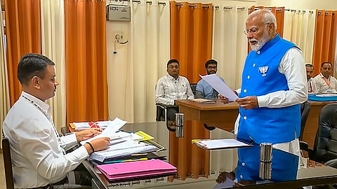 ವಾರಣಾಸಿ ಲೋಕಸಭಾ ಕ್ಷೇತ್ರದಿಂದ ನಾಮಪತ್ರ ಸಲ್ಲಿಸಿದ ಪ್ರಧಾನಿ ಮೋದಿ 