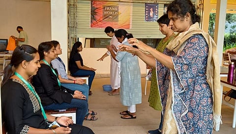 ಪ್ರಾಣಿಕ್ ಹೀಲಿಂಗ್ ಶಿಬಿರ