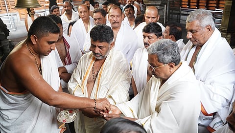 ಮಂಜುನಾಥ ಸ್ವಾಮಿಯ ದರ್ಶನ ಪಡೆದ ಸಿಎಂ, ಡಿಸಿಎಂ