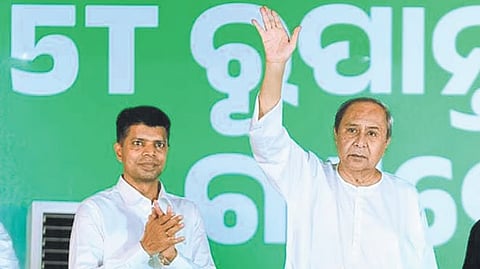 BJD leader and 5T chairman VK Pandian (L) with Odisha CM Naveen Patnaik during a poll rally.File Photo | Express
