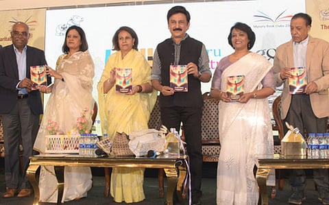ಎಂಟನೇ ಆವೃತ್ತಿಯ ಮೈಸೂರು ಸಾಹಿತ್ಯೋತ್ಸವದಲ್ಲಿ  ನಟ ರಮೇಶ್ ಅರವಿಂದ್, ಮೈಸೂರು ರಾಜಮನೆತನದ ಪ್ರಮೋದಾ ದೇವಿ ಒಡೆಯರ್, ಪರಿಸರವಾದಿ, ನಟ ಸುರೇಶ್ ಹುಬ್ಳಿಕರ್ ಮತ್ತು ಇತರರು ಹಾಜರಿರುವುದು.