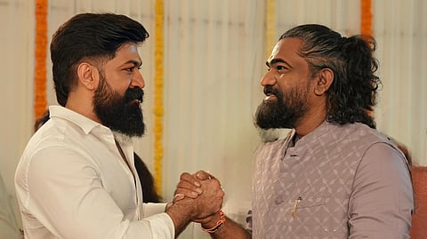 ನಟ ಯಶ್ ಮತ್ತು ಚಿತ್ರದ ನಿರ್ಮಾಪಕ ವೆಂಕಟ ನಾರಾಯಣ 