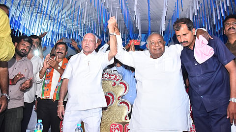 ಯಡಿಯೂರಪ್ಪ ಹಾಗೂ ದೇವೇಗೌಡ.
