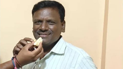 ಗದಗ: ಲಾಡ್ಜ್​ನಲ್ಲಿ ನಿರ್ಮಿತಿ ಕೇಂದ್ರದ ಇಂಜಿನಿಯರ್ ಆತ್ಮಹತ್ಯೆಗೆ ಶರಣು