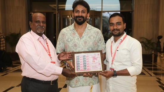 Indian postal department gifts stamps for Actor daali dhananjay-Dhanyatha wedding
