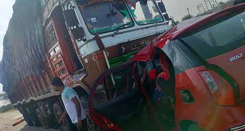 Accident between car and lorry 