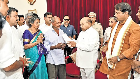 BJP, Suhas' kin meet Karnataka Governor, seek NIA probe