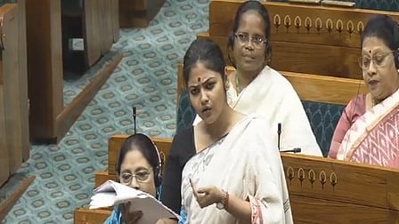 TMC MP Pitched Mamata Banerjee As Future PM. She May Join Rebels