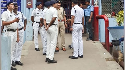 Casual Images of West Bengal Police