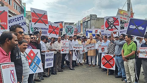 Jaipur traders staged a strong protest against United States President Donald Trump’s decision to impose steep additional tariffs on Indian goods.
