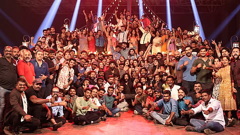 Mark shoot wrap photo