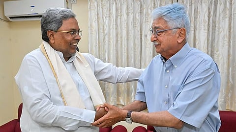 Siddaramiah and former wipro chairman Azim Premji 