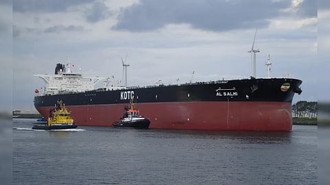 Fully Loaded Kuwaiti Oil Tanker 