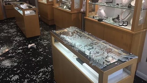 6 men break into jewellery shop in Haveri