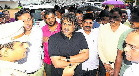 Minister Madhu Bangarappa 