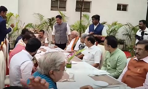 ಬಿಜೆಪಿ ವರಿಷ್ಠ ಯಡಿಯೂರಪ್ಪ ನಿವಾಸದಲ್ಲಿ ರಾಷ್ಟ್ರಾಧ್ಯಕ್ಷ ನಿತಿನ್ ನಬಿನ್ ಬ್ರೇಕ್ ಫಾಸ್ಟ್ ಮೀಟಿಂಗ್, ಯಾರೆಲ್ಲಾ ಭಾಗವಹಿಸಿದ್ದರು?-Video